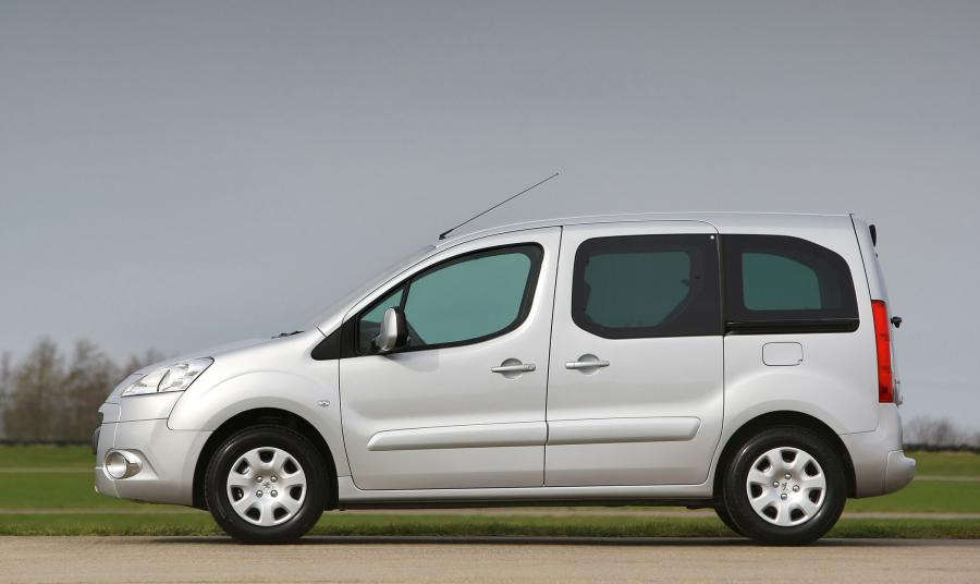  Peugeot Partner Tepee 2008 года  (фото 15 из 20)